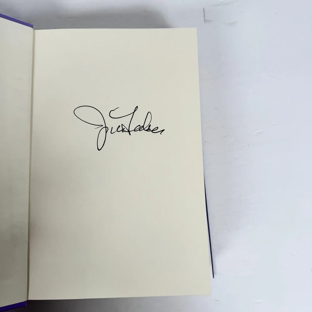 Banana Cream Pie Murder Joanne Fluke 2017‎ First Edition Signed Mystery